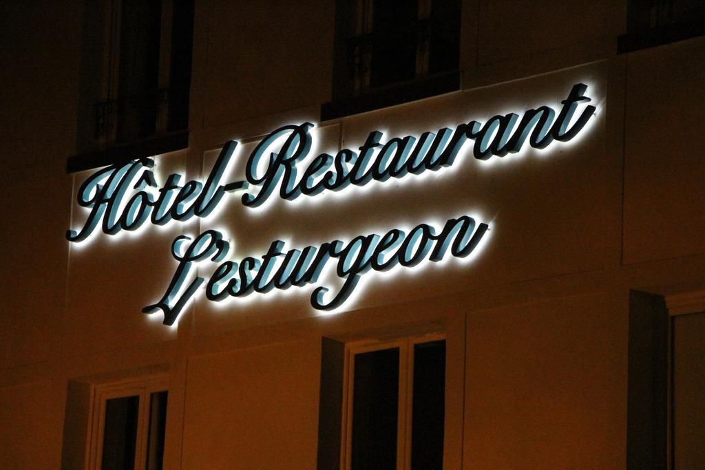 Hotel L'Esturgeon Poissy Kültér fotó