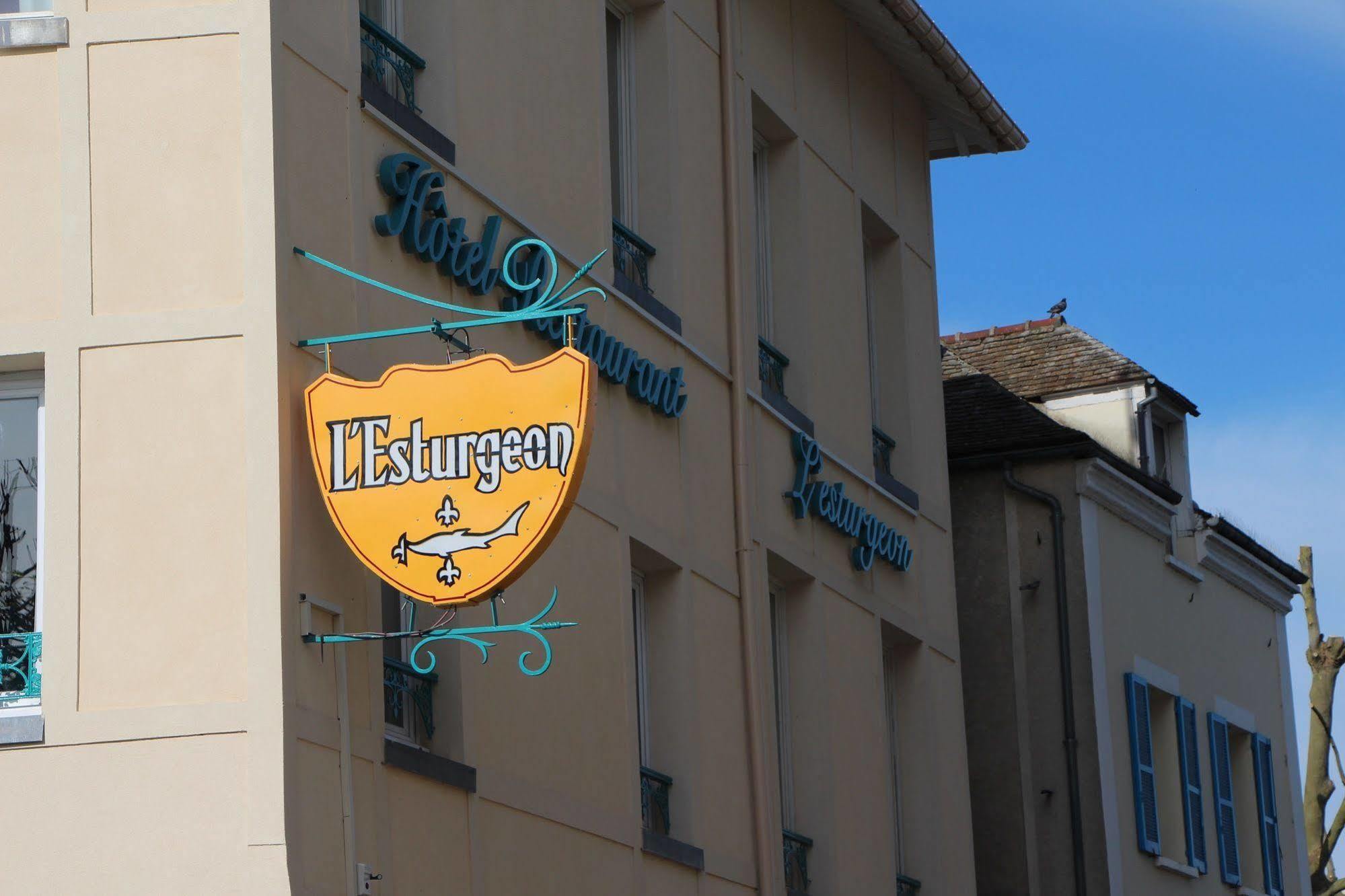 Hotel L'Esturgeon Poissy Kültér fotó